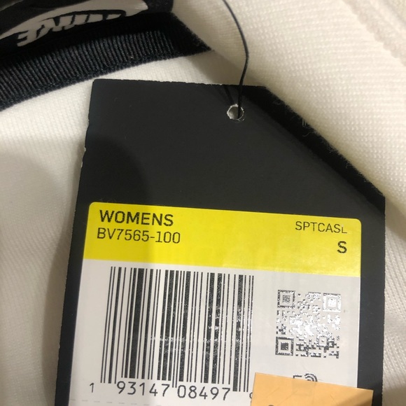 ✔️ NWT✔️ NIKE Sportswear Tech Fleece cape - Picture 8 of 9